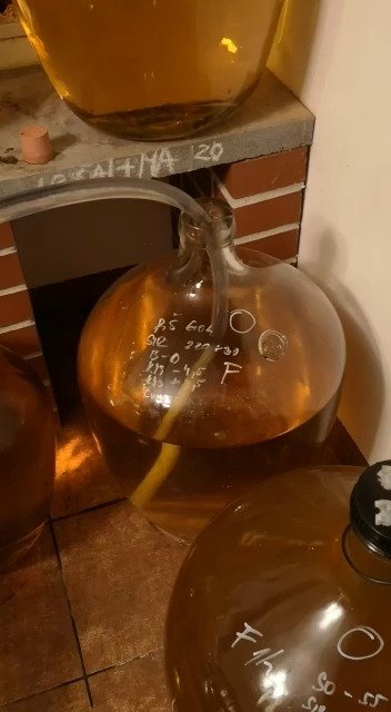 Filtrace a stáčení 2025